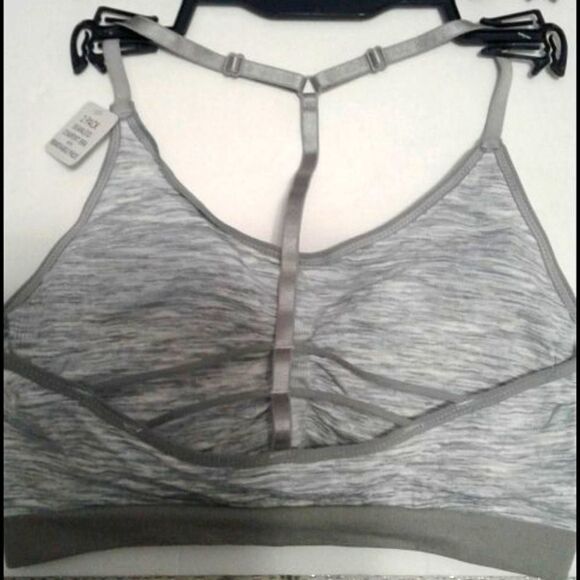 IZOD Bundle of 2 Gray & Black Seamless Comfort Sport Bras Athleisure - Picture 3 of 8